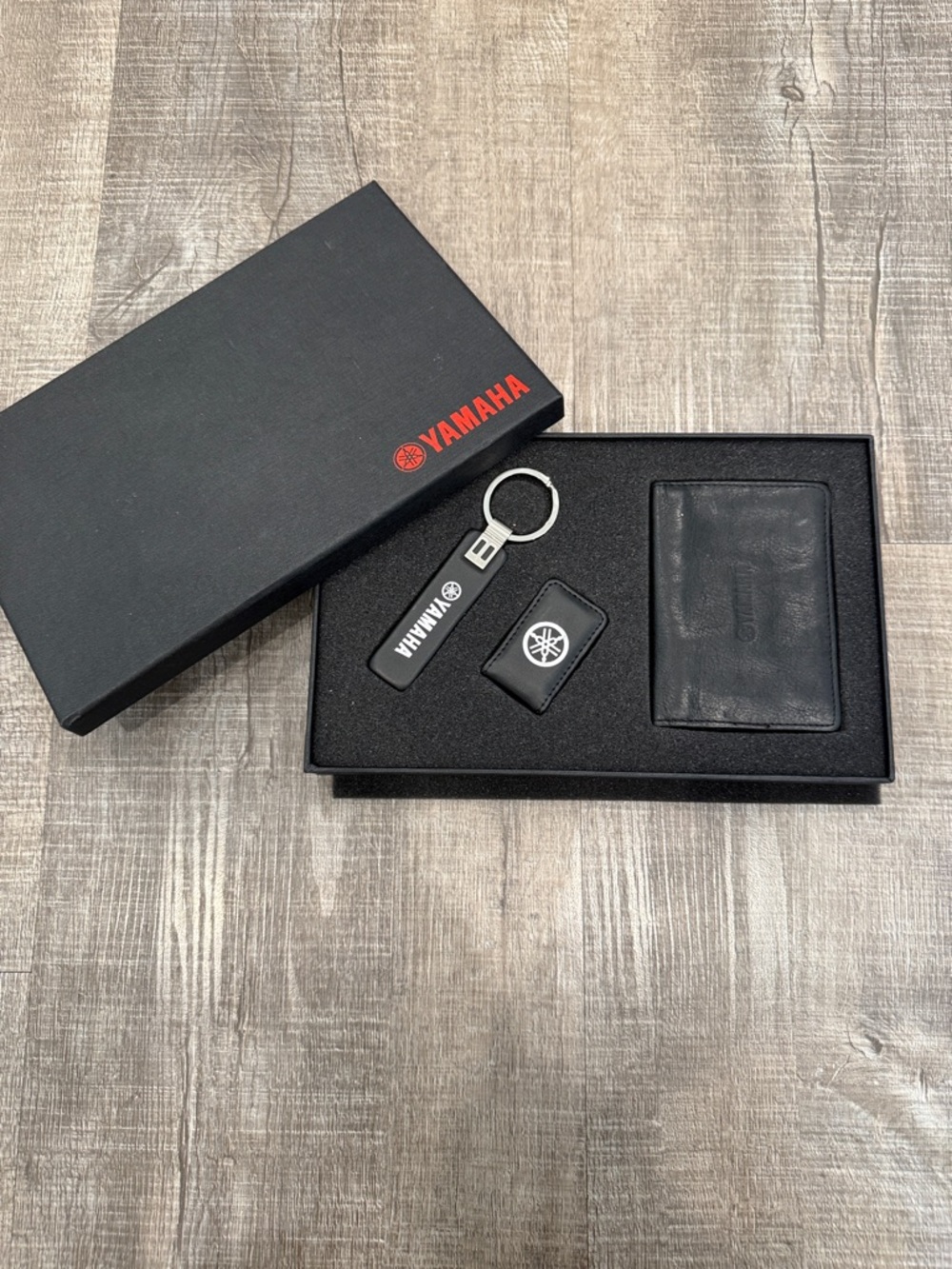 Yamaha motorcycle wallet/keychain set leather